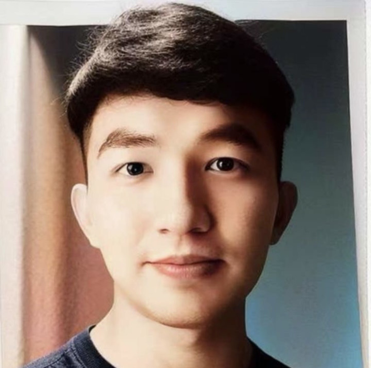 Portrait of Feihuan Chen